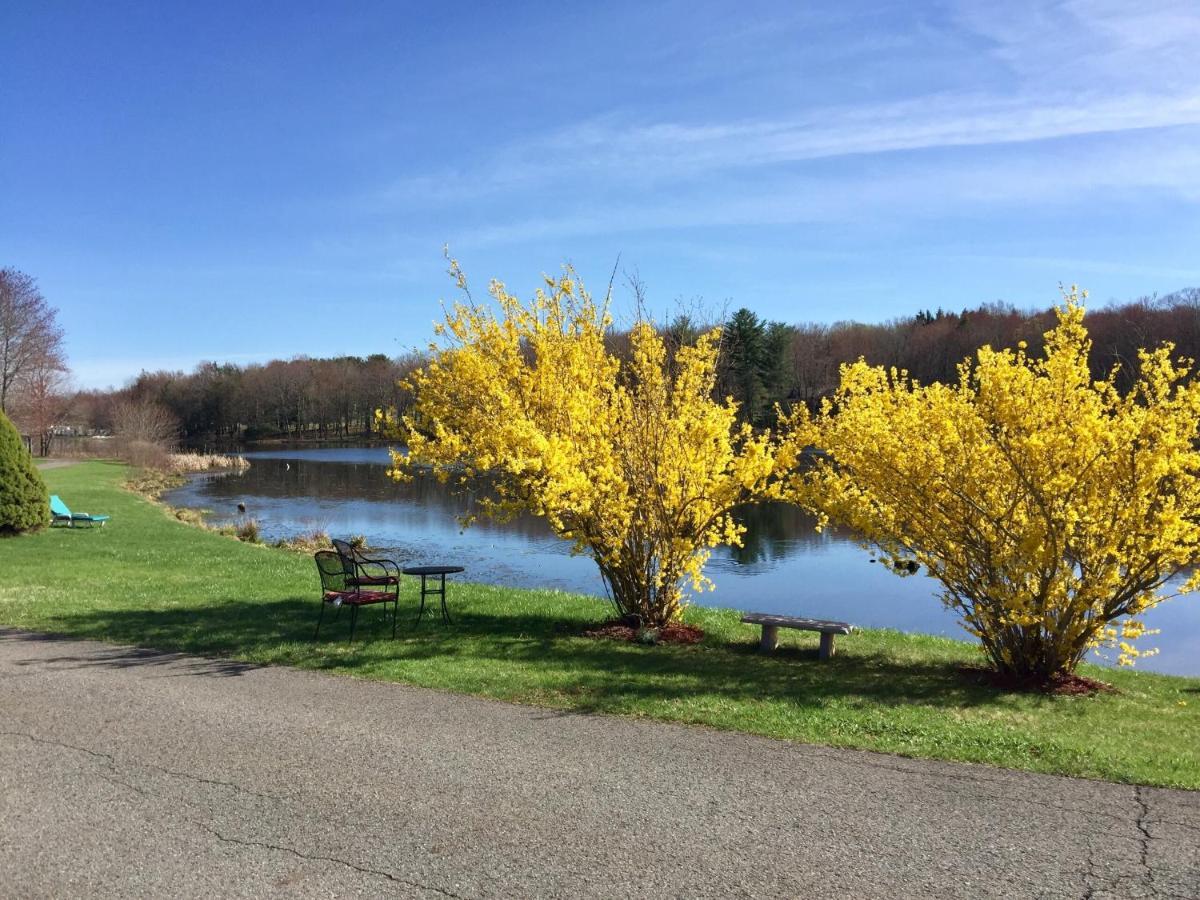 Lake Moc A Tek Inn Lakeville 外观 照片